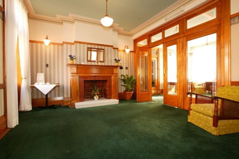 Hotel Gosford Dış mekan fotoğraf